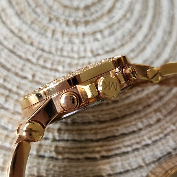 Michael Kors watch and bracelet main image 5